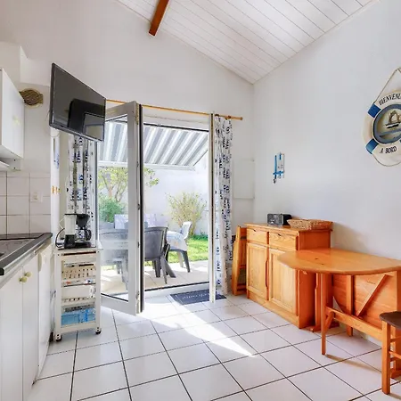 St-vincent-sur-jard - Piscine Et Tennis